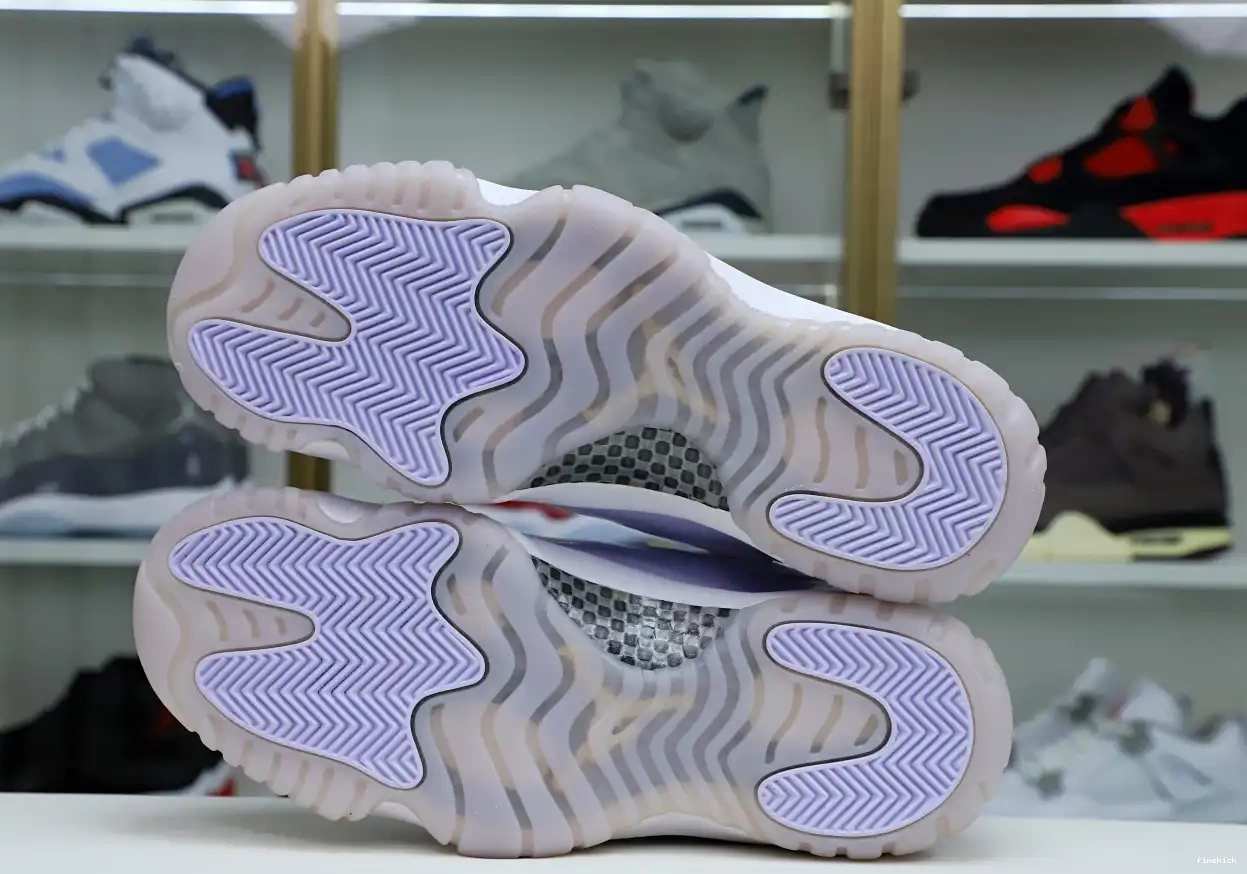 11 PURE VIOLET AIR LOW JORDAN 0506